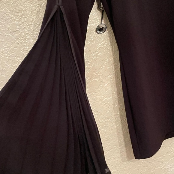 White House Black Market Woman’s Black Long Flutter Sleeve Top size smalll - Picture 8 of 16